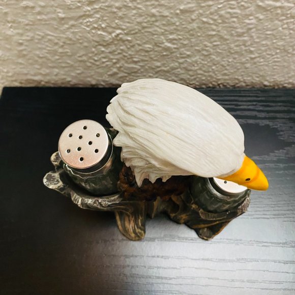 DWK Corp. BALD EAGLE TREE BIRD PROUD SEASONS FIGURINE SALT AND PEPPER SHAKER SET - Picture 11 of 15
